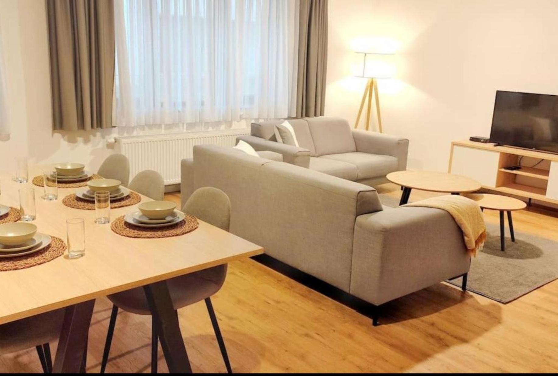 Cosy 2 Bedroom In Center *