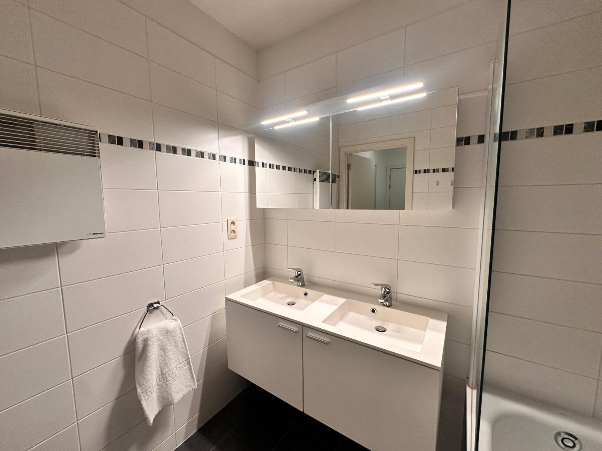 Cosy 2 Bedroom In Center Bruxelles